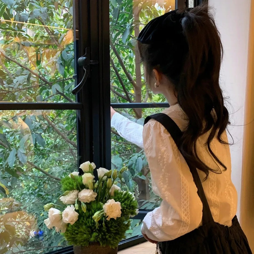 山茶花飘零